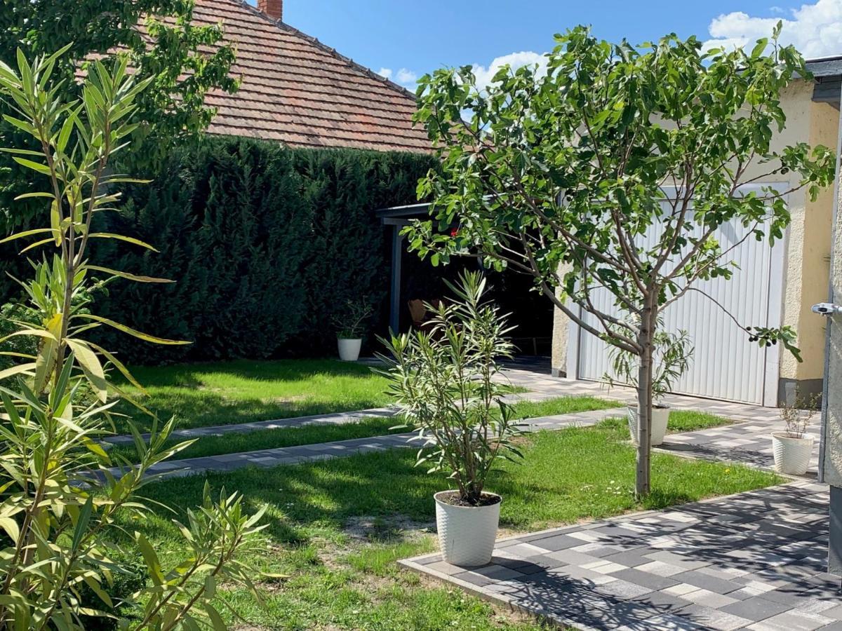 Tóparti hangulatú nyaraló-Balatonboglár Exterior foto